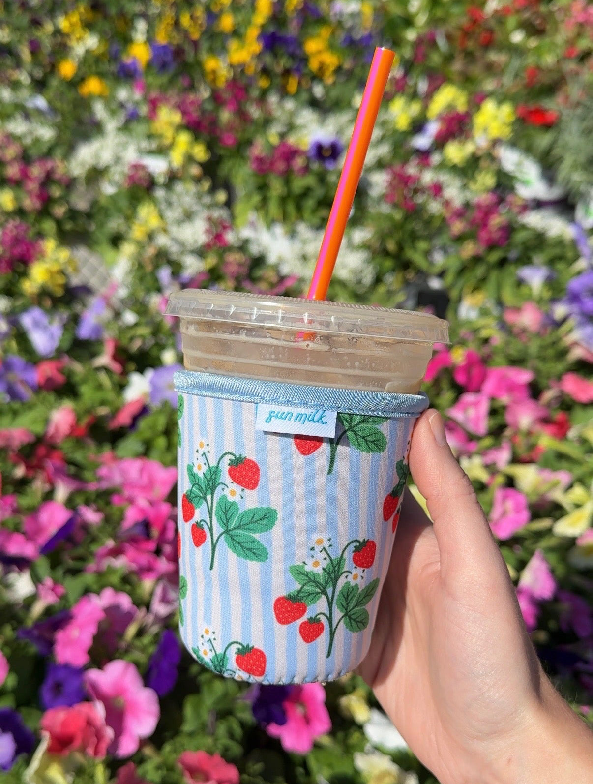 Strawberries and Stripes Drink Sleeve
